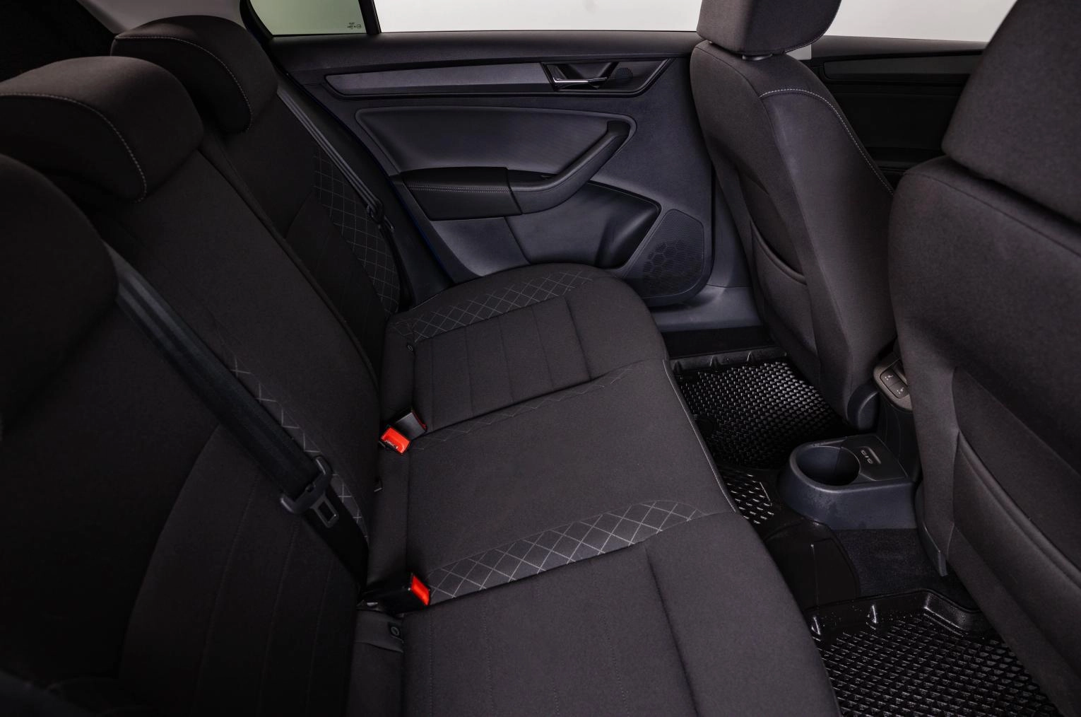 Skoda Rapid 10 из 25