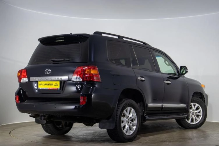 Toyota Land Cruiser 4 из 6