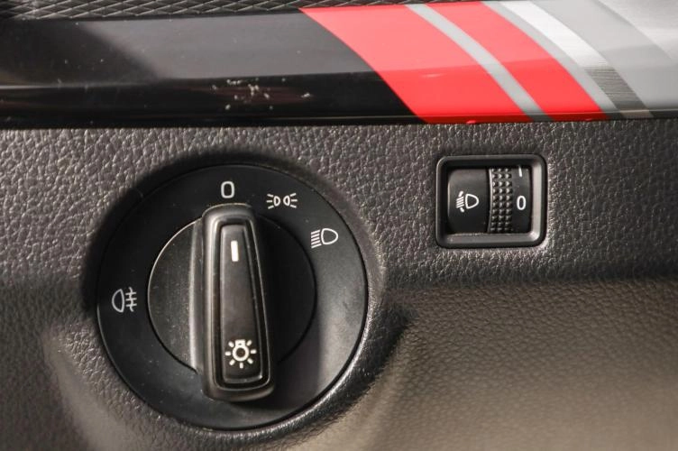 Skoda Kamiq 16 из 19