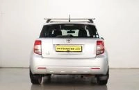 Toyota Ist 5 из 16