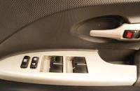 Toyota Ist 7 из 16