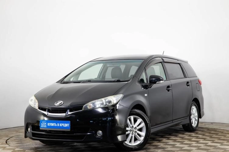 Toyota Wish 3 из 6