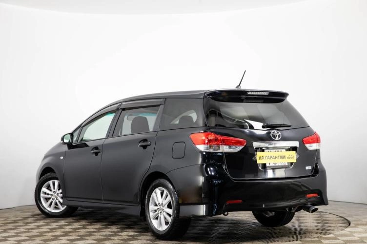 Toyota Wish 6 из 6