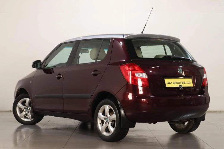 Skoda Fabia 4 из 6