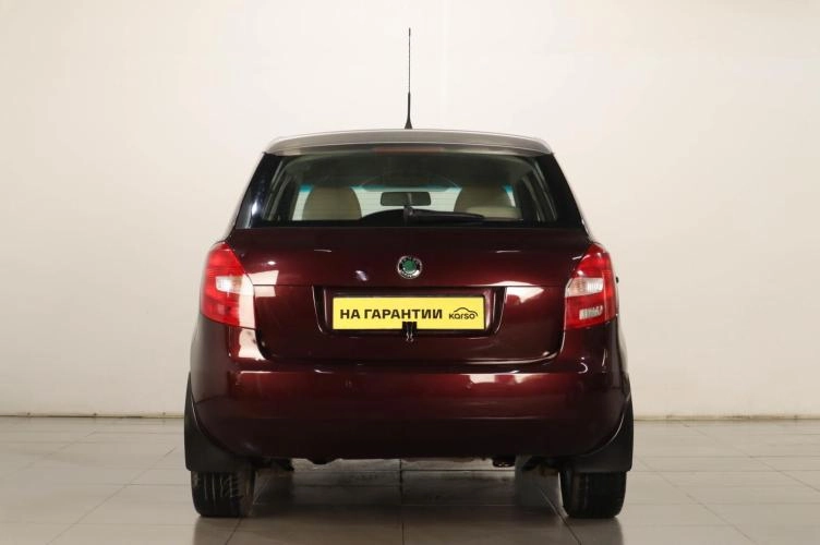 Skoda Fabia 5 из 6