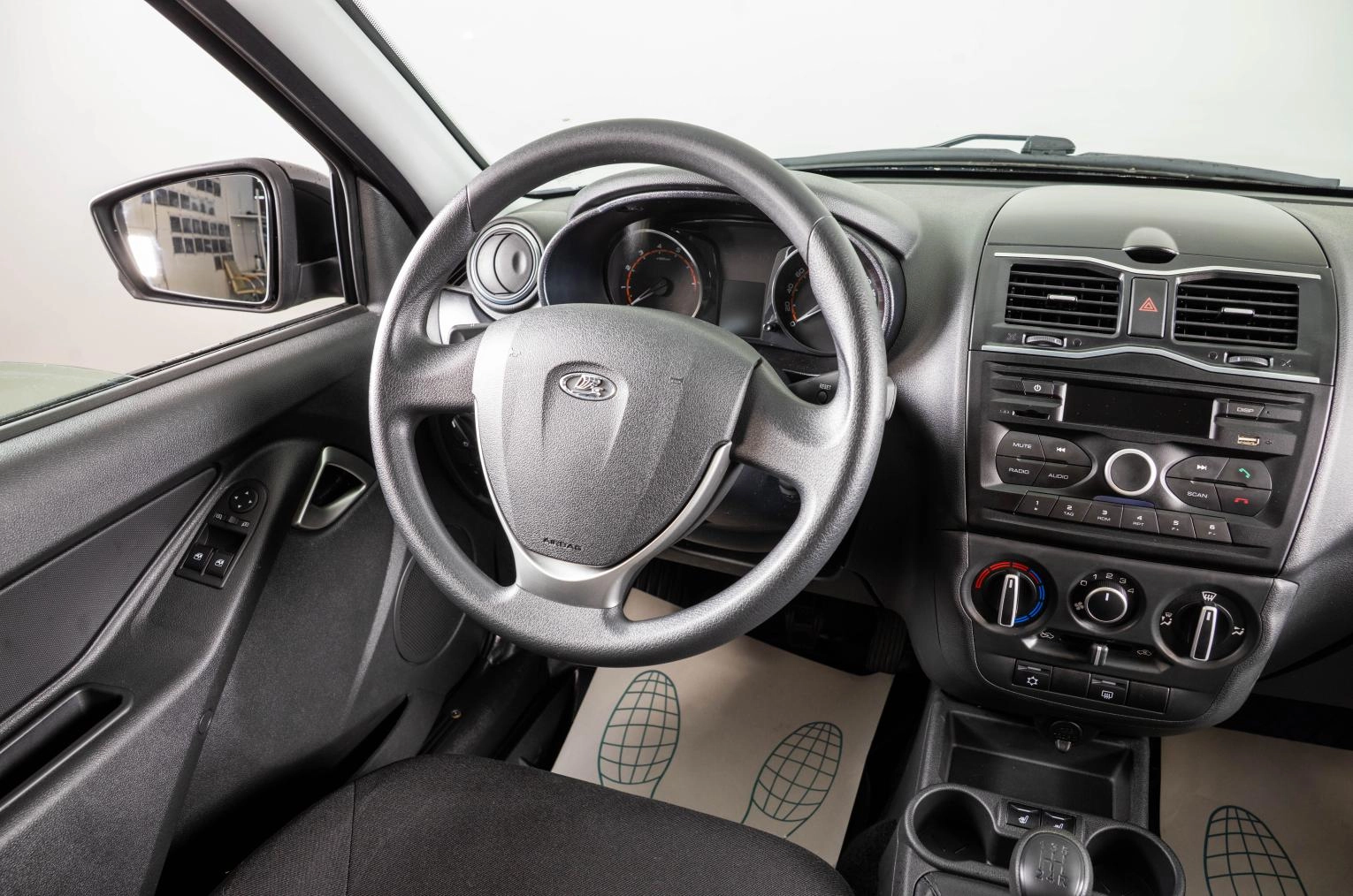 ВАЗ (LADA) Granta 11 из 20