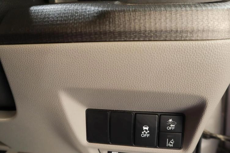 Honda Stepwgn 17 из 18