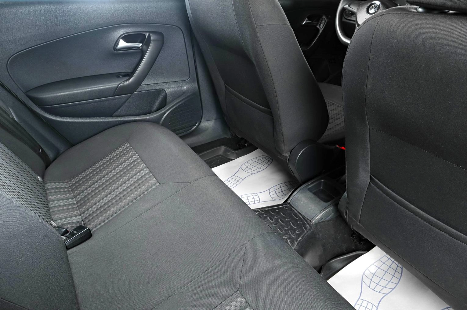 Volkswagen Polo 9 из 16