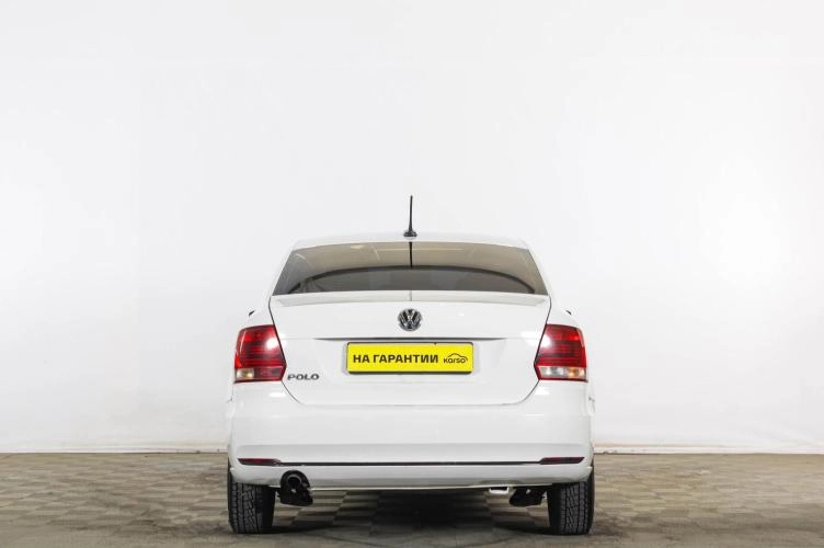 Volkswagen Polo 5 из 6