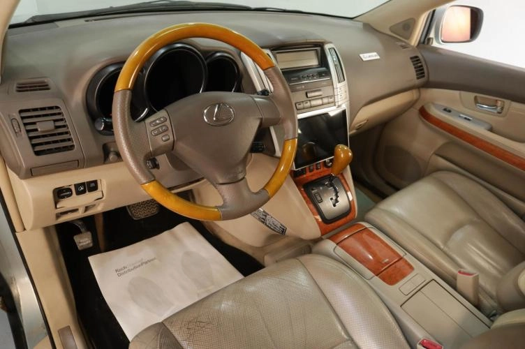 Lexus RX 8 из 17
