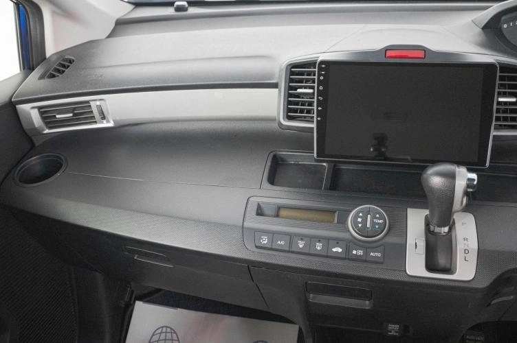 Honda Freed 12 из 19