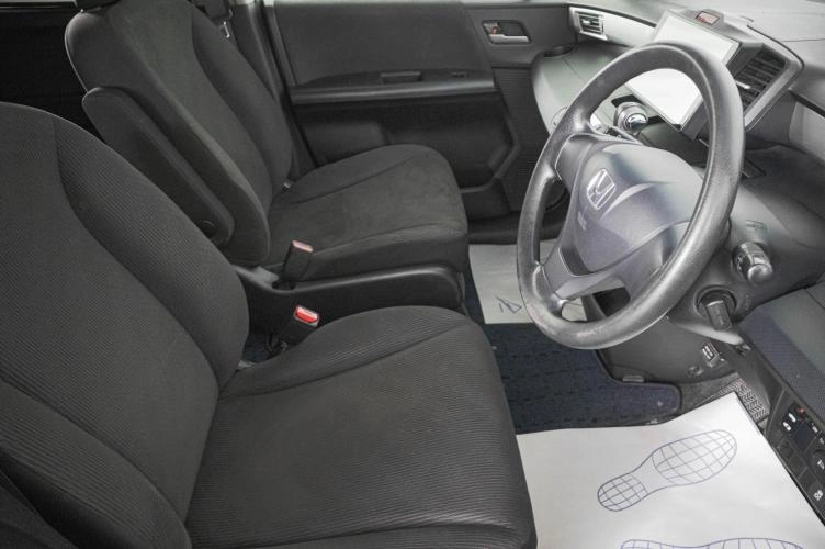 Honda Freed 11 из 19