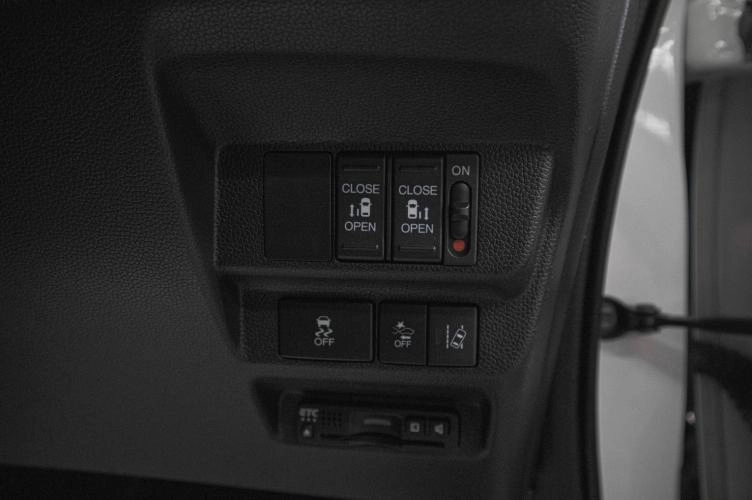 Honda Freed 21 из 22