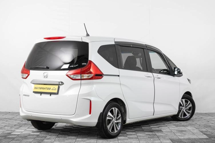 Honda Freed 6 из 6