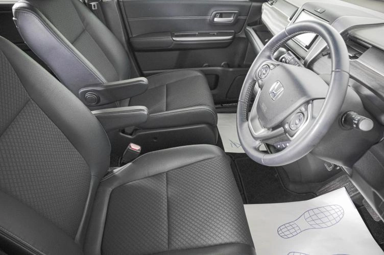 Honda Freed 11 из 22