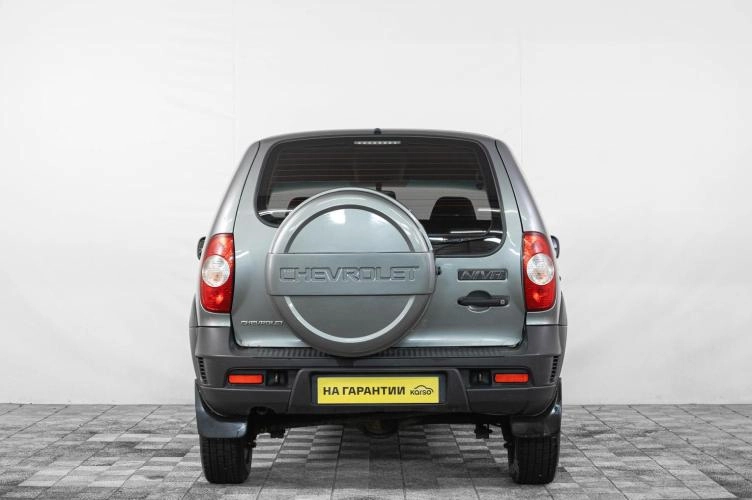 Chevrolet Niva 5 из 6