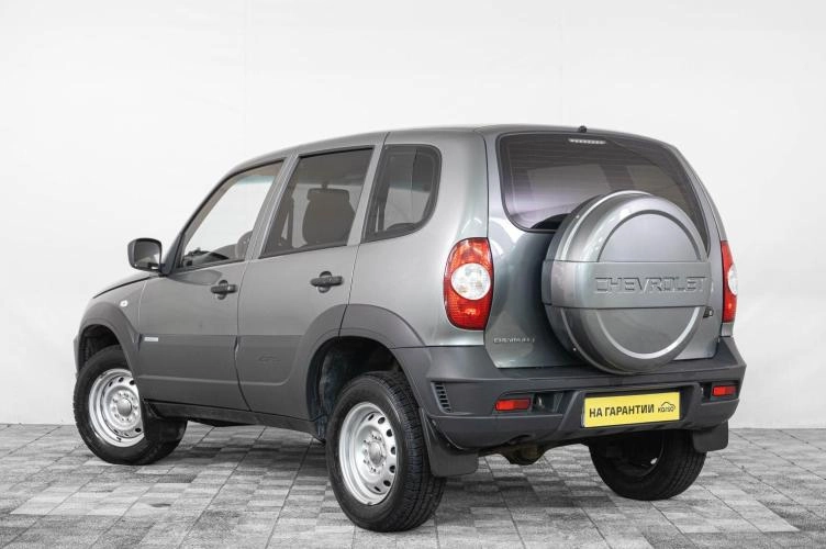 Chevrolet Niva 4 из 6