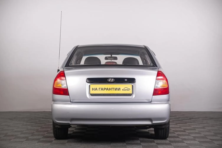 Hyundai Accent 4 из 6