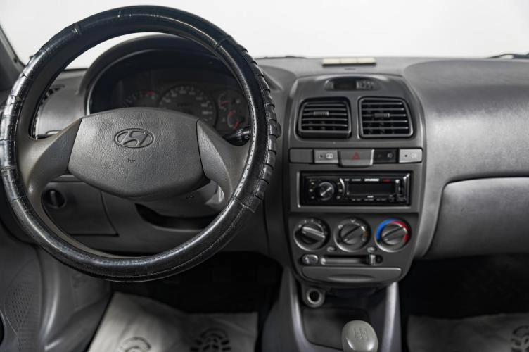 Hyundai Accent 10 из 13