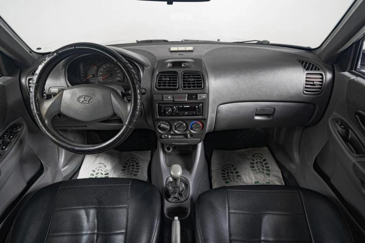 Hyundai Accent 9 из 13