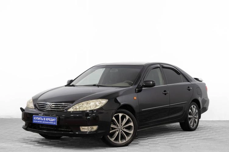 Toyota Camry 3 из 6