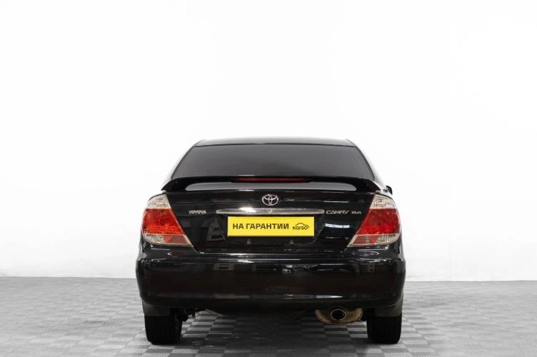 Toyota Camry 5 из 6