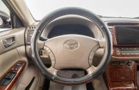 Toyota Camry 13 из 25
