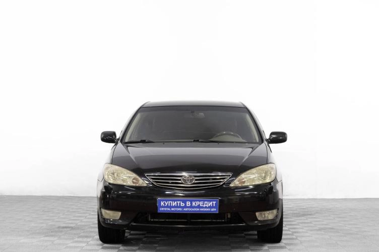 Toyota Camry 2 из 6