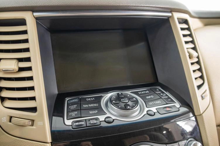 Infiniti FX35 20 из 31