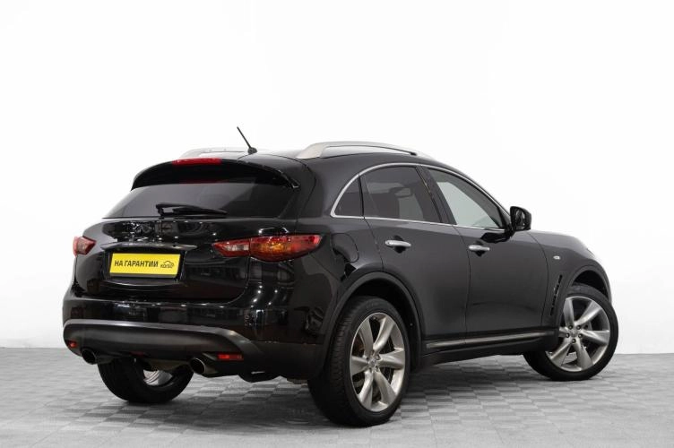 Infiniti FX35 4 из 6