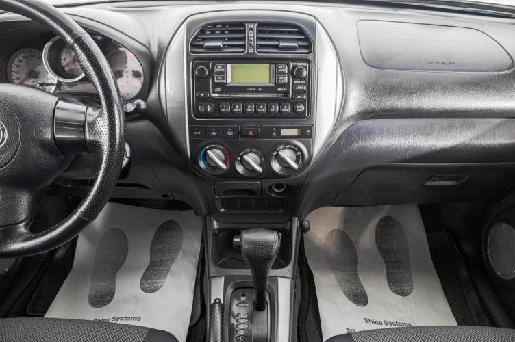 Toyota RAV4 16 из 23