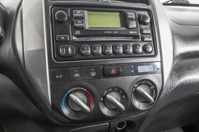 Toyota RAV4 17 из 23