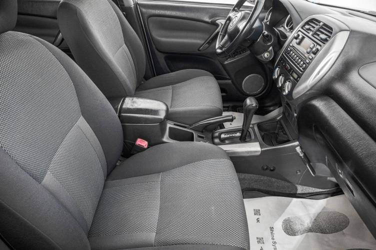 Toyota RAV4 20 из 23
