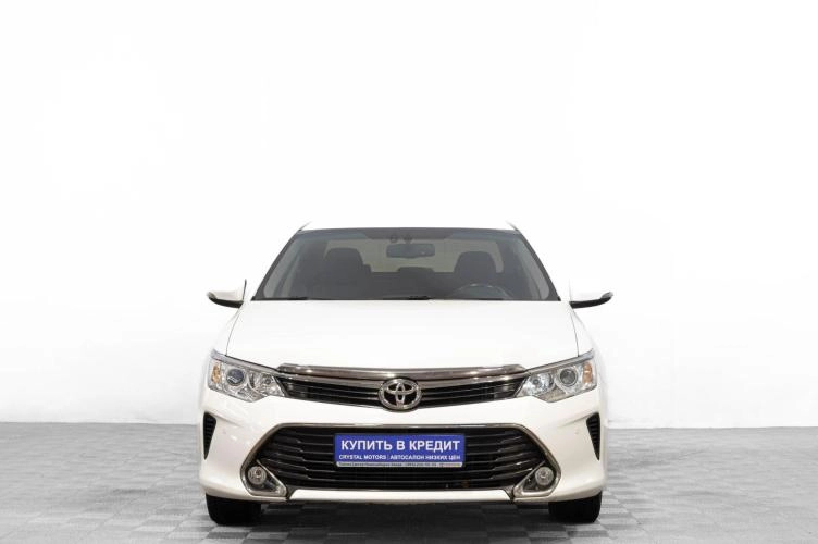 Toyota Camry 2 из 6