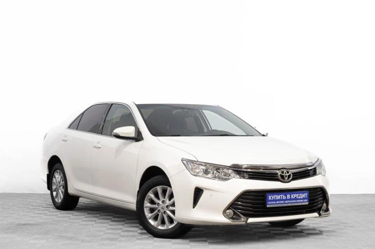 Toyota Camry 1 из 6