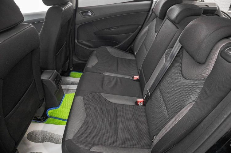 Peugeot 308 23 из 25