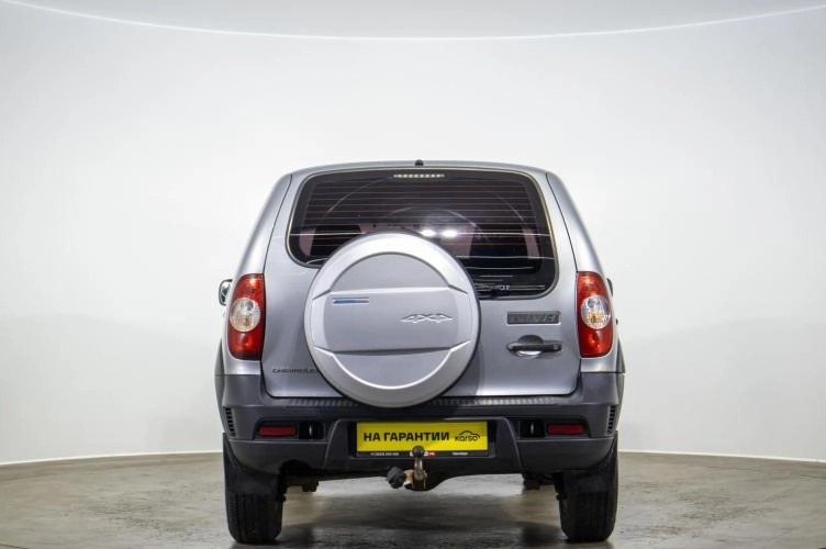 Chevrolet Niva 5 из 6