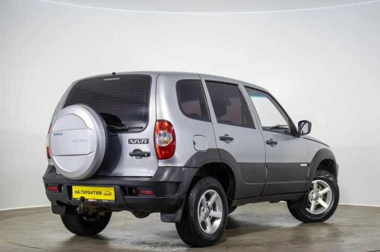 Chevrolet Niva 4 из 6