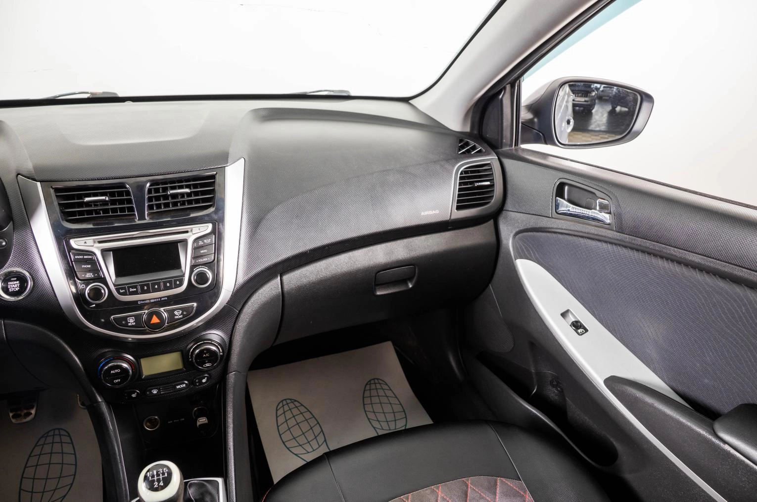 Hyundai Solaris 14 из 23