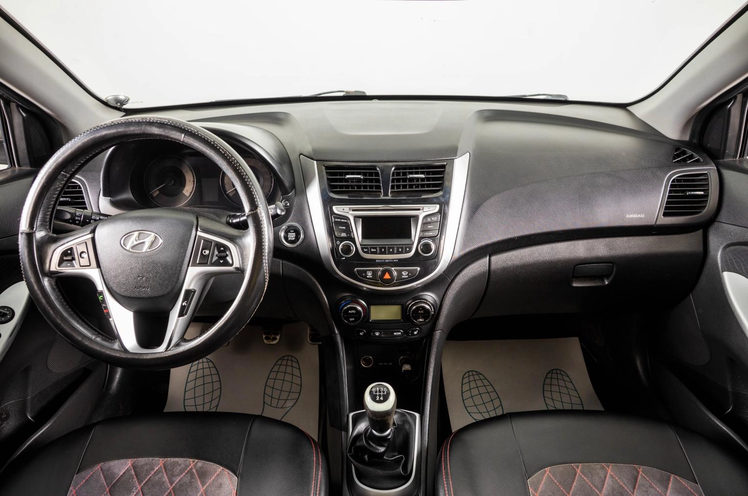 Hyundai Solaris 13 из 23
