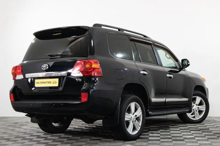 Toyota Land Cruiser 6 из 6