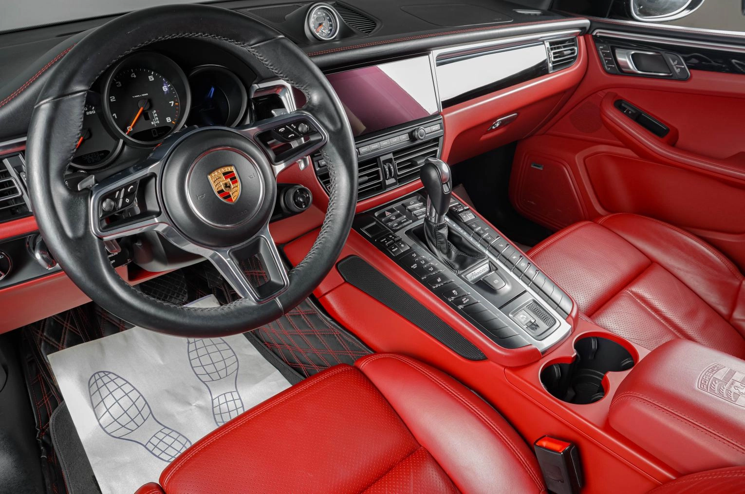 Porsche Macan 7 из 24