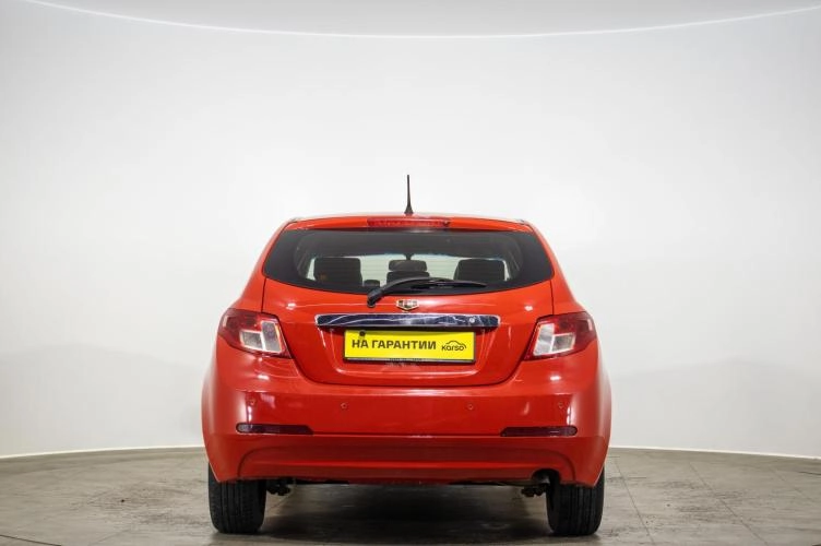 Geely Emgrand EC7 5 из 6