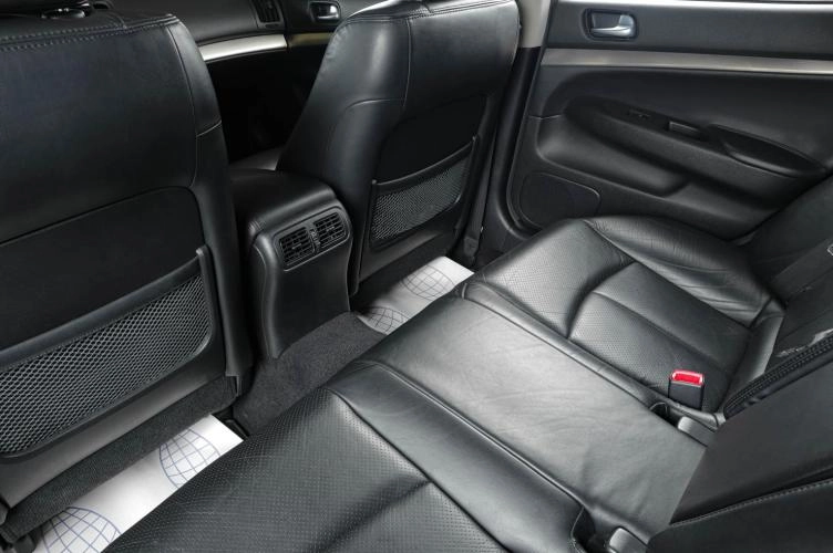Infiniti G25 8 из 20