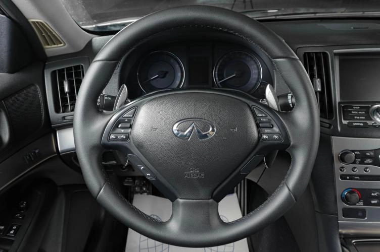 Infiniti G25 13 из 20