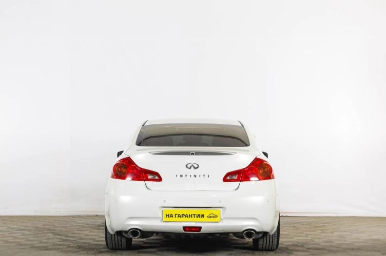 Infiniti G25 5 из 6