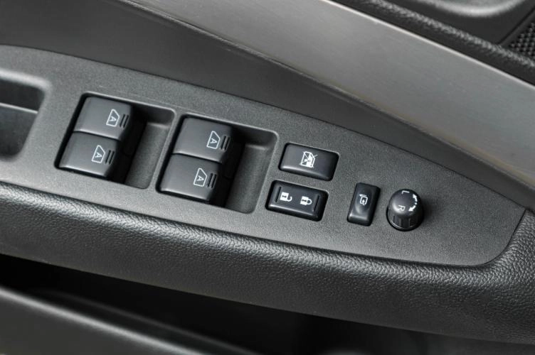 Infiniti G25 18 из 20