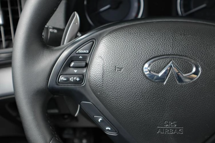 Infiniti G25 14 из 20