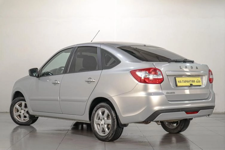 ВАЗ (LADA) Granta 4 из 16