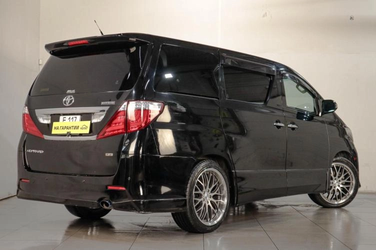 Toyota Alphard 6 из 6